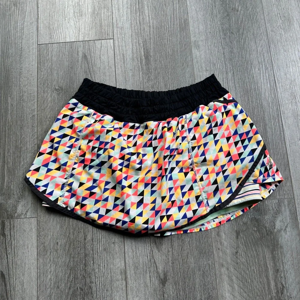 Rare Lululemon SeaWheeze 2013 Track Attack Skirt built in shorts size XS
